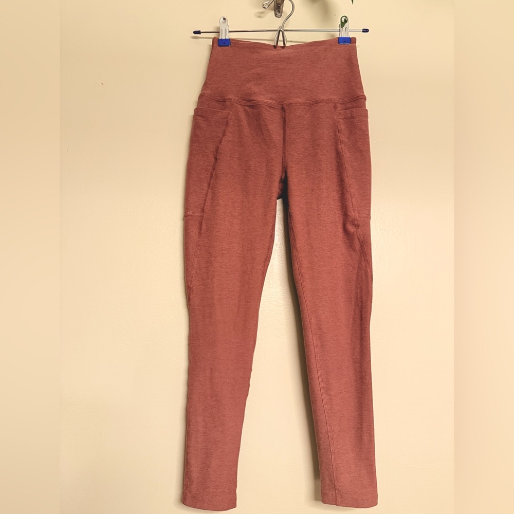 Beyond Yoga Womens Red Spacedye Caught Midi High Rise Compression Leggings Sz S